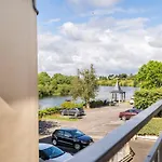 Le Vin Quatre - Proche Dordogne Et Parking Privatif アパート ベルジュラック